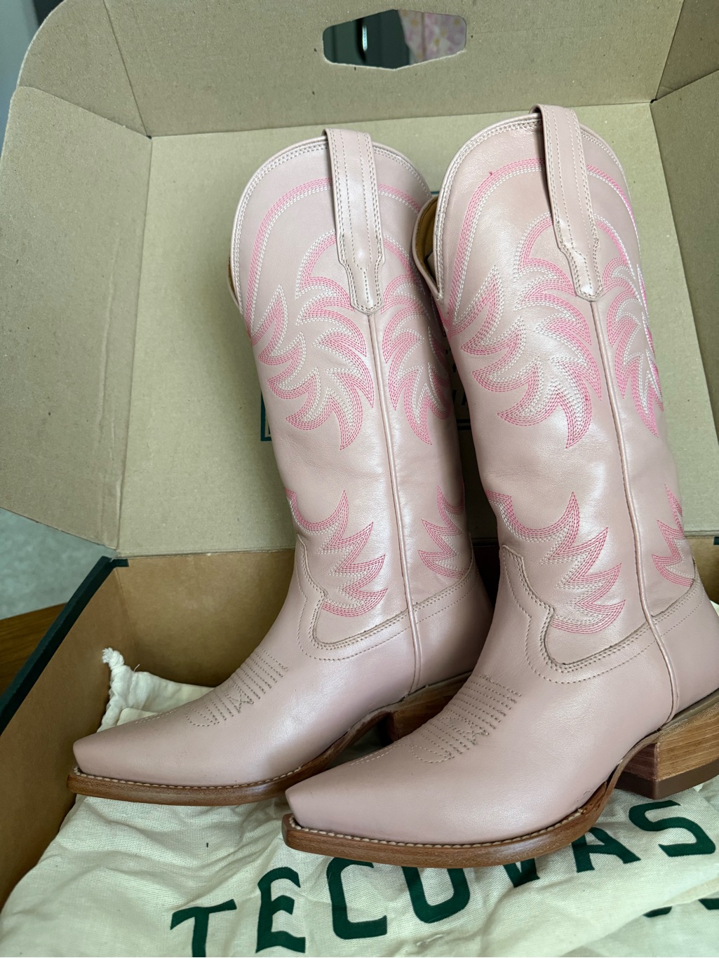 Tecovas Misty Rose Annie